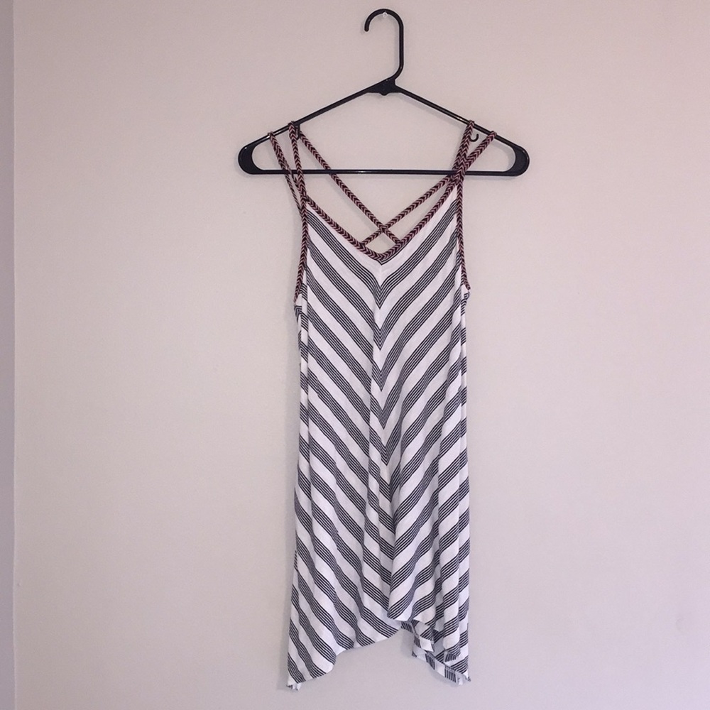 NEVER WORN fun summer top